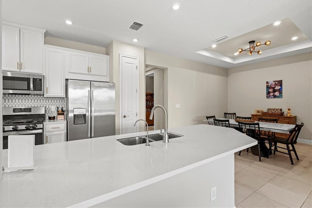 En Venta: $429,000 (2 camas, 2 baños, 1530 Pies cuadrados)