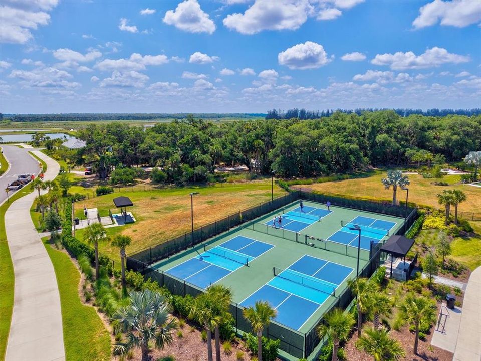 En Venta: $429,000 (2 camas, 2 baños, 1530 Pies cuadrados)