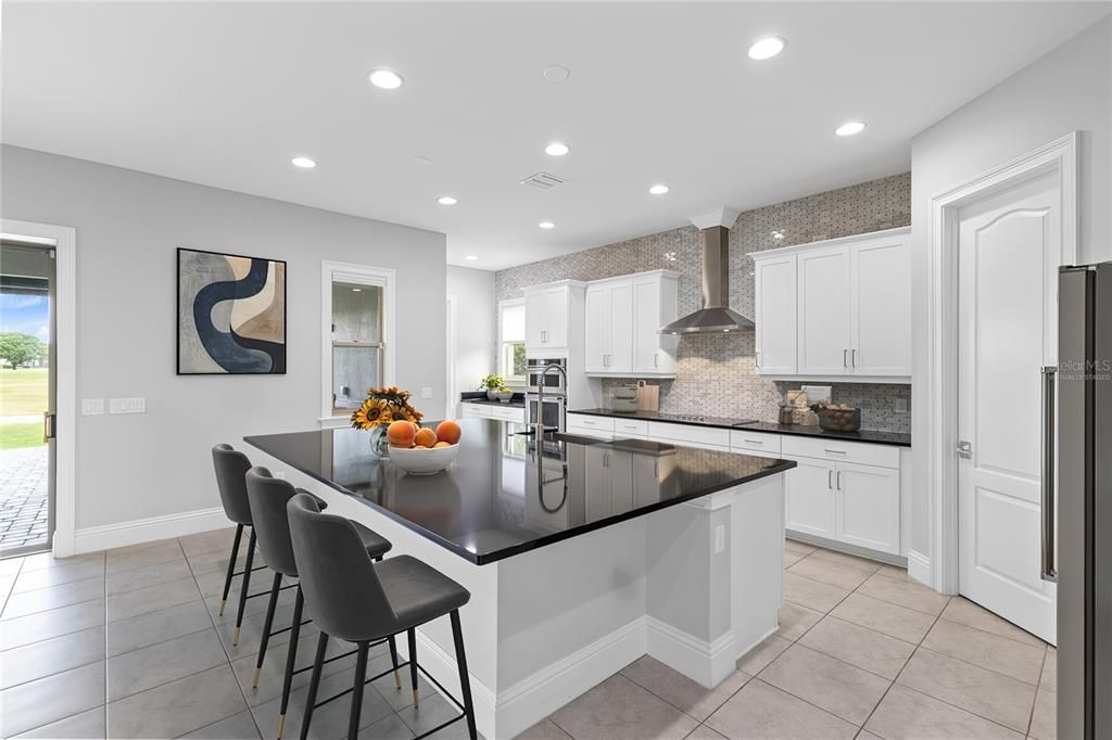 For Sale: $1,680,000 (5 beds, 5 baths, 4525 Square Feet)