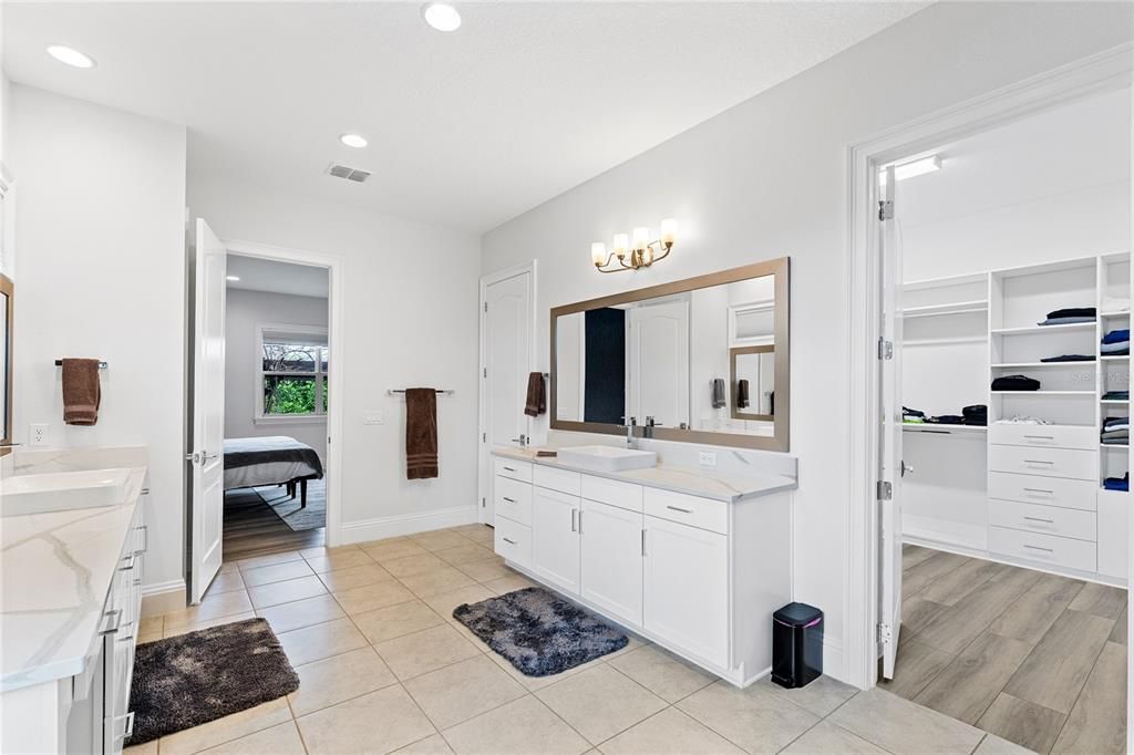 For Sale: $1,680,000 (5 beds, 5 baths, 4525 Square Feet)