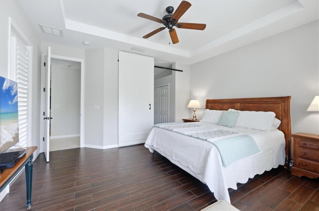 Activo con contrato: $549,000 (3 camas, 2 baños, 2186 Pies cuadrados)
