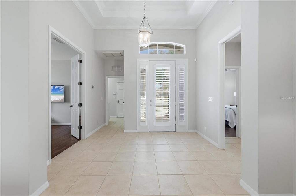 Activo con contrato: $549,000 (3 camas, 2 baños, 2186 Pies cuadrados)