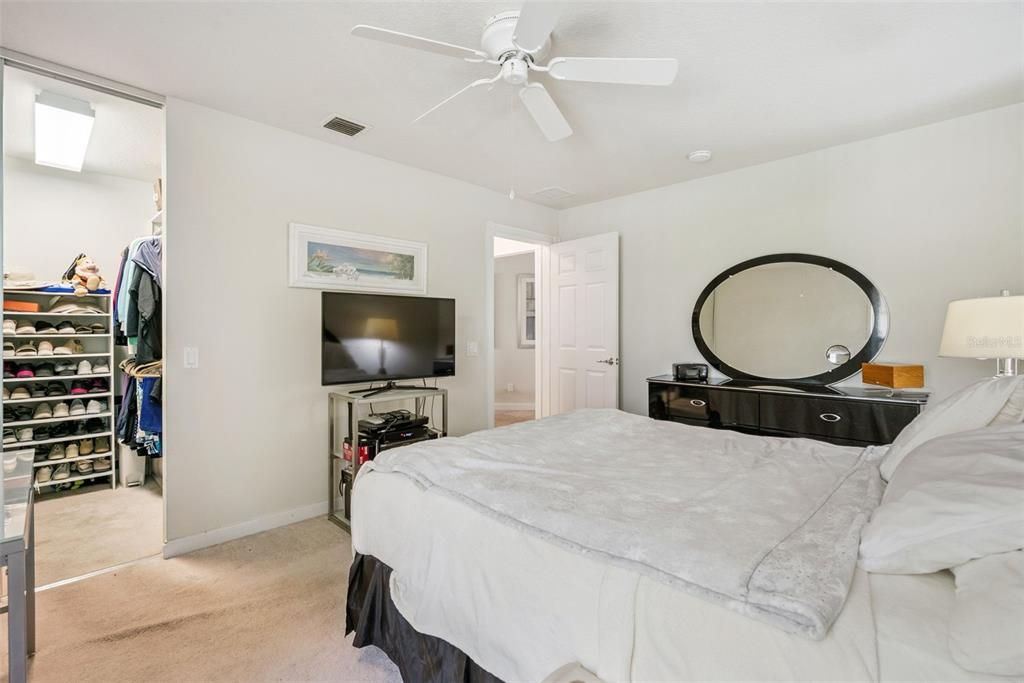 For Sale: $433,500 (2 beds, 2 baths, 1526 Square Feet)