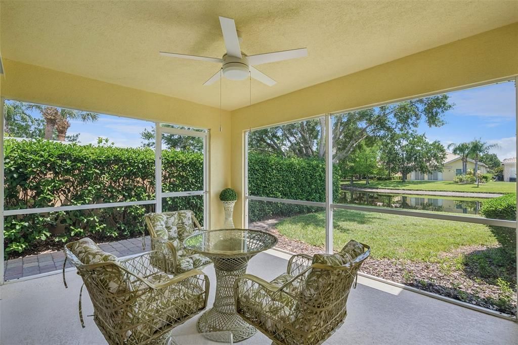 For Sale: $433,500 (2 beds, 2 baths, 1526 Square Feet)