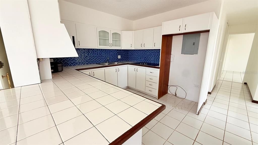 На продажу: $490,000 (3 спален, 2 ванн, 1356 Квадратных фут)