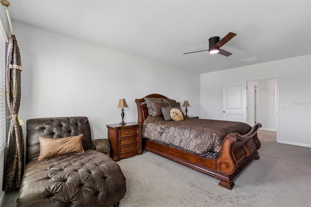 For Sale: $410,000 (5 beds, 3 baths, 2674 Square Feet)