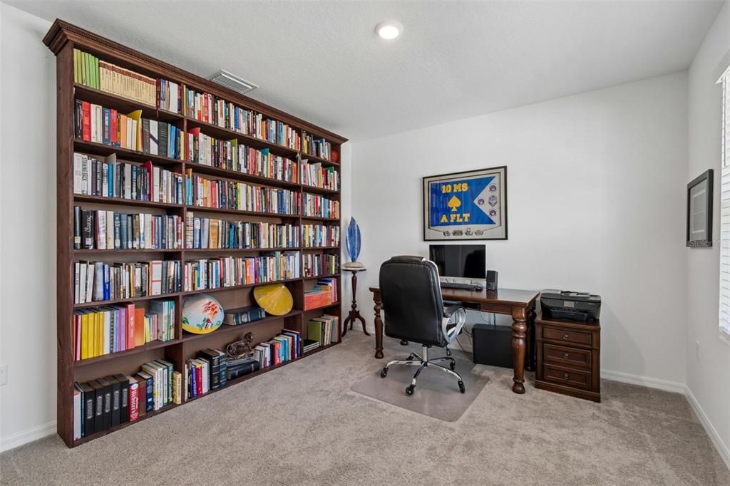 For Sale: $410,000 (5 beds, 3 baths, 2674 Square Feet)