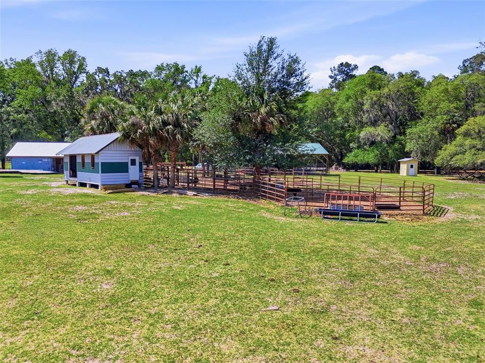 For Sale: $799,000 (3 beds, 2 baths, 2007 Square Feet)