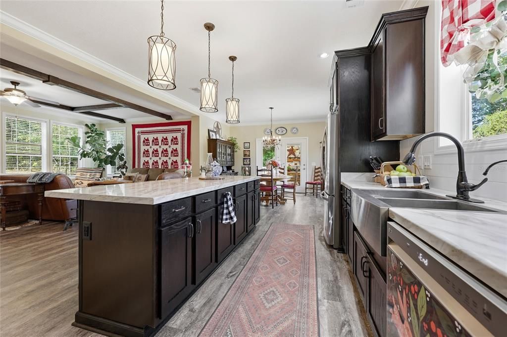 For Sale: $799,000 (3 beds, 2 baths, 2007 Square Feet)