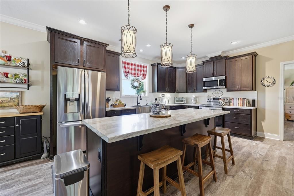 For Sale: $799,000 (3 beds, 2 baths, 2007 Square Feet)