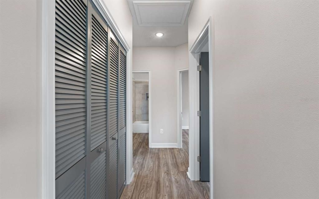 For Sale: $265,000 (3 beds, 2 baths, 1200 Square Feet)