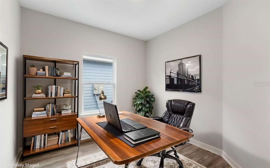 For Sale: $265,000 (3 beds, 2 baths, 1200 Square Feet)