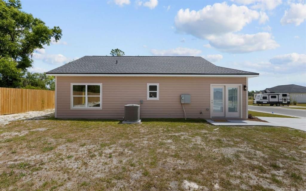 For Sale: $265,000 (3 beds, 2 baths, 1200 Square Feet)