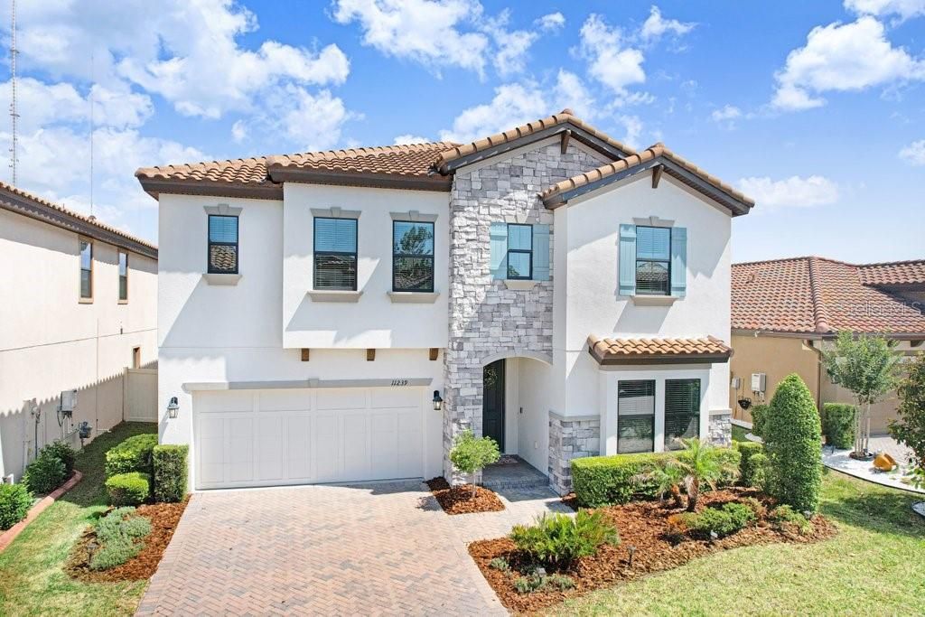 For Sale: $775,000 (5 beds, 3 baths, 3467 Square Feet)