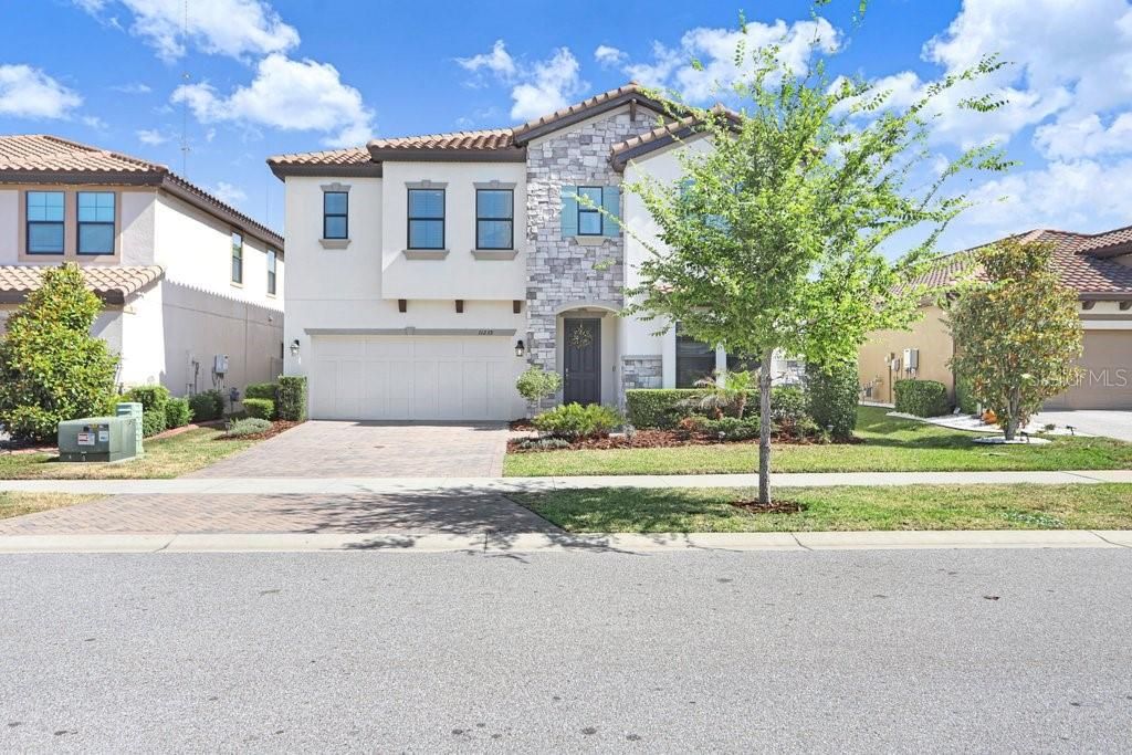 For Sale: $775,000 (5 beds, 3 baths, 3467 Square Feet)