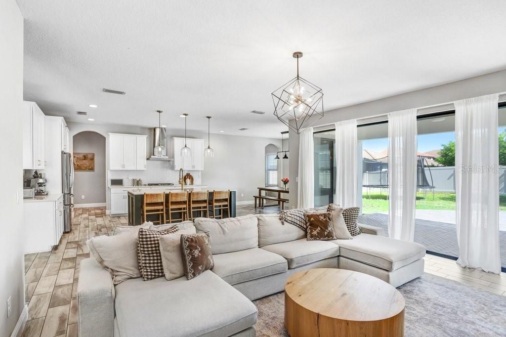 For Sale: $775,000 (5 beds, 3 baths, 3467 Square Feet)