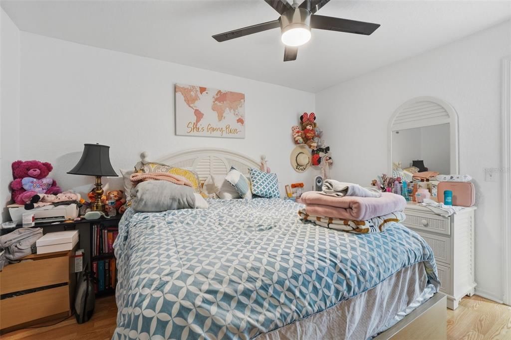Activo con contrato: $195,000 (2 camas, 2 baños, 1160 Pies cuadrados)