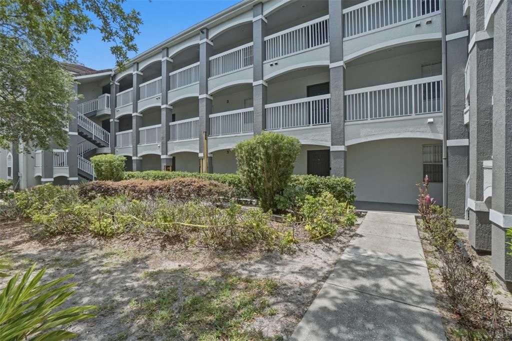 Activo con contrato: $195,000 (2 camas, 2 baños, 1160 Pies cuadrados)