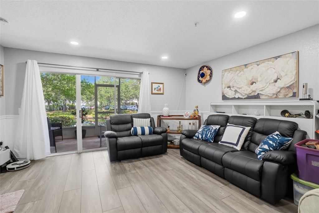 Activo con contrato: $195,000 (2 camas, 2 baños, 1160 Pies cuadrados)