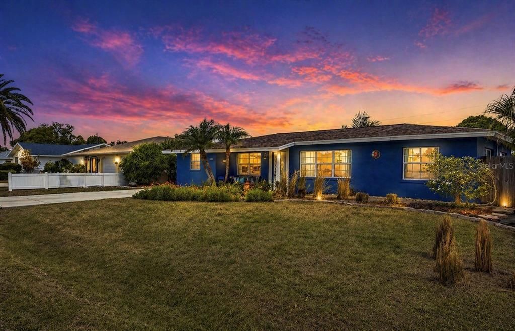 Activo con contrato: $299,900 (4 camas, 2 baños, 1433 Pies cuadrados)