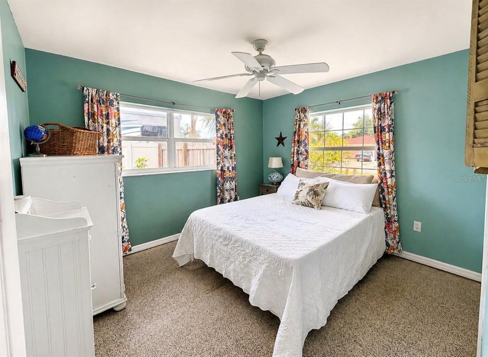 Activo con contrato: $299,900 (4 camas, 2 baños, 1433 Pies cuadrados)
