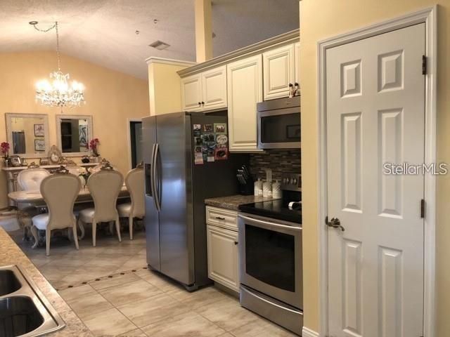 В аренду: $3,500 (3 спален, 2 ванн, 2083 Квадратных фут)