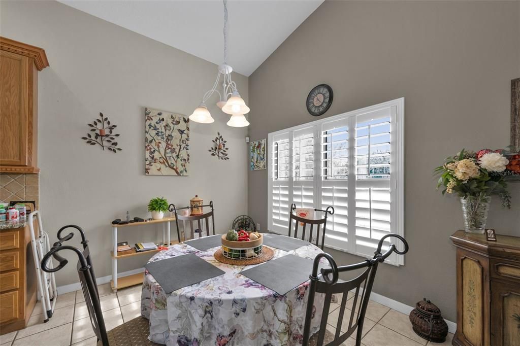 For Rent: $2,600 (2 beds, 2 baths, 1724 Square Feet)