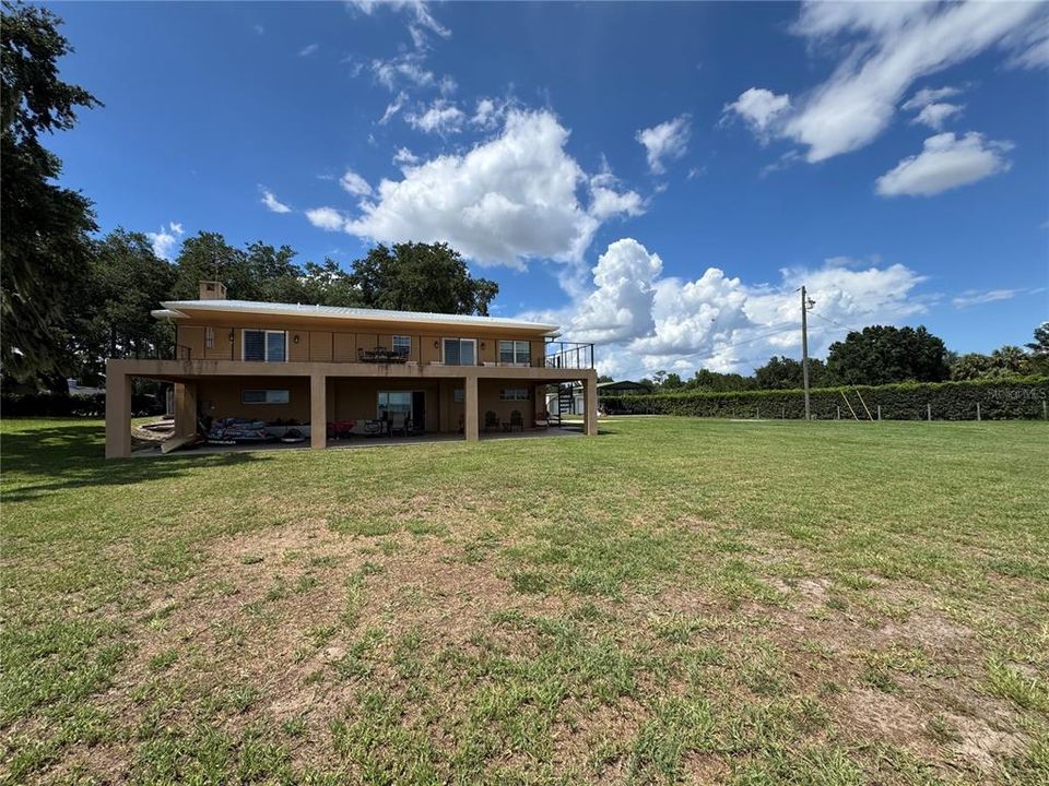For Sale: $725,000 (3 beds, 2 baths, 3185 Square Feet)