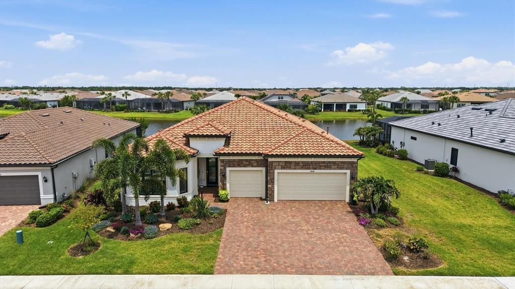 For Sale: $1,250,000 (3 beds, 3 baths, 2893 Square Feet)