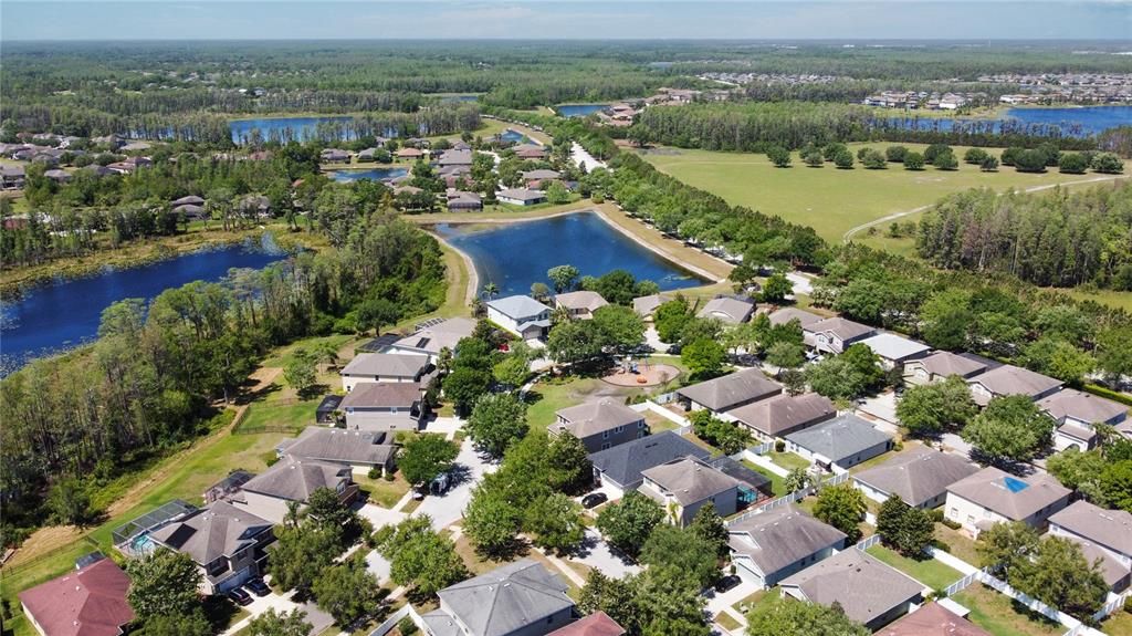 Activo con contrato: $495,000 (4 camas, 2 baños, 2070 Pies cuadrados)