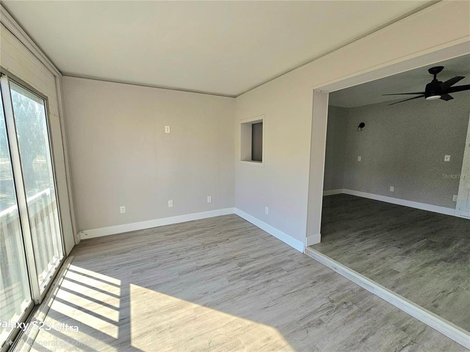 Activo con contrato: $99,999 (1 camas, 1 baños, 825 Pies cuadrados)