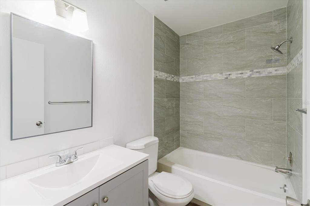 For Sale: $260,000 (2 beds, 2 baths, 1315 Square Feet)