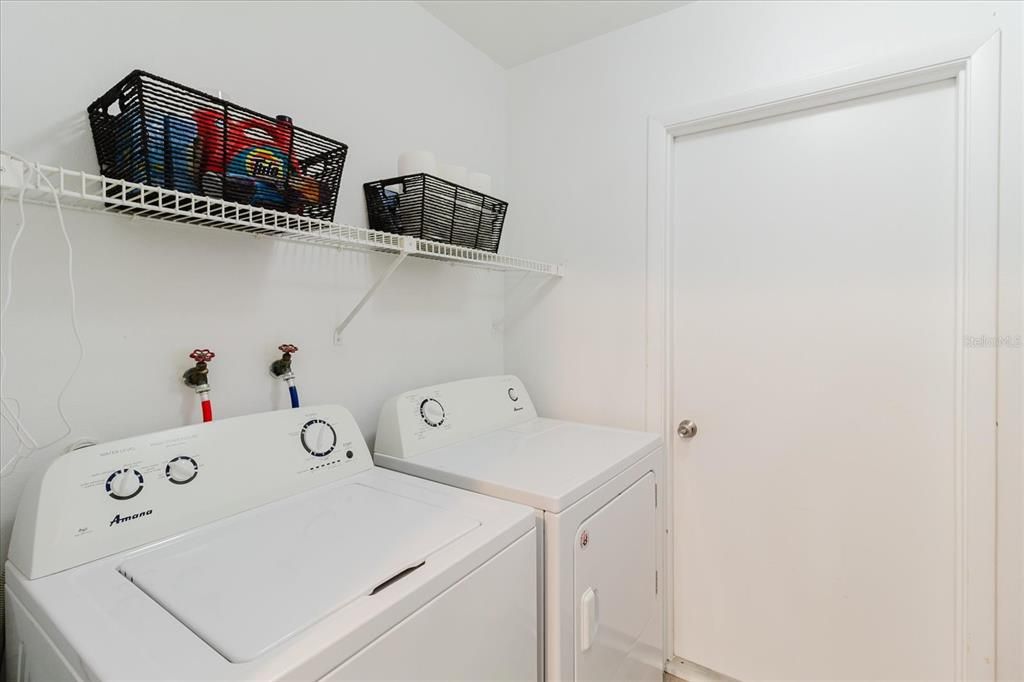 For Sale: $260,000 (2 beds, 2 baths, 1315 Square Feet)