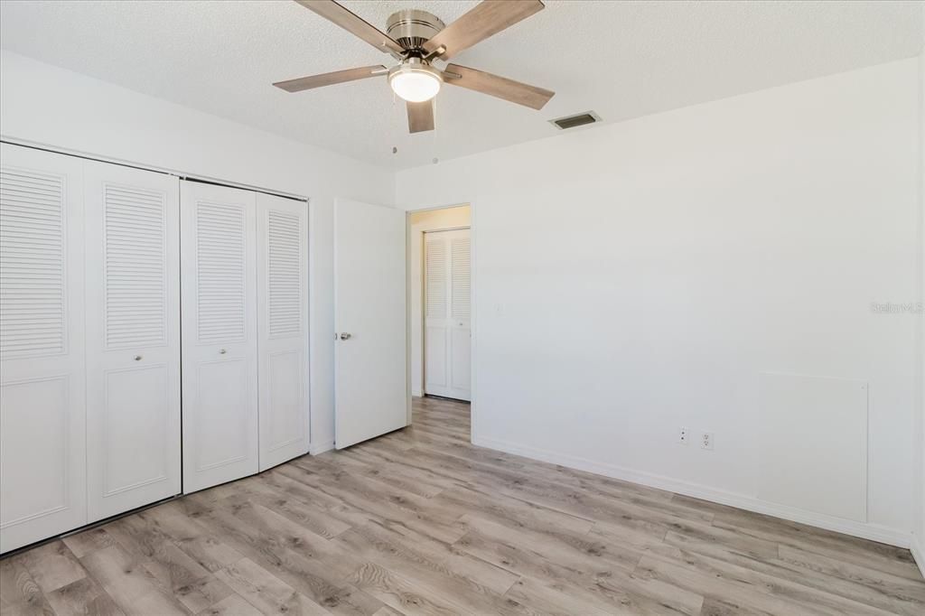 For Sale: $260,000 (2 beds, 2 baths, 1315 Square Feet)