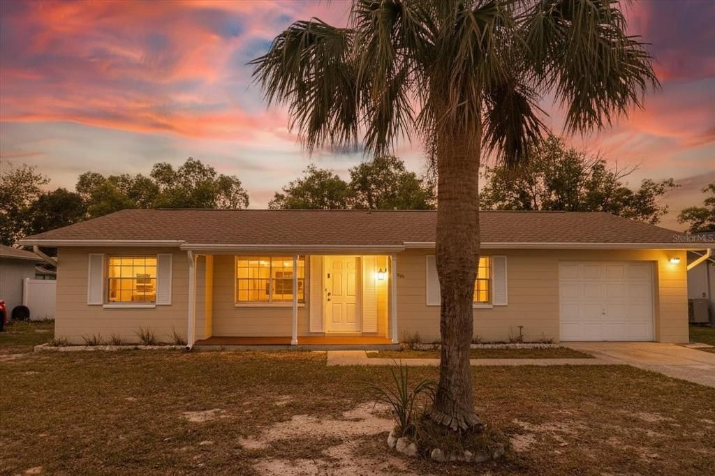 For Sale: $260,000 (2 beds, 2 baths, 1315 Square Feet)