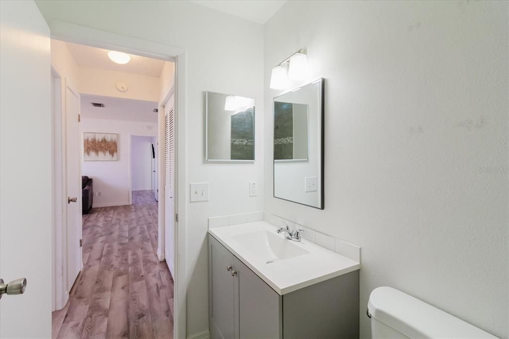 For Sale: $260,000 (2 beds, 2 baths, 1315 Square Feet)