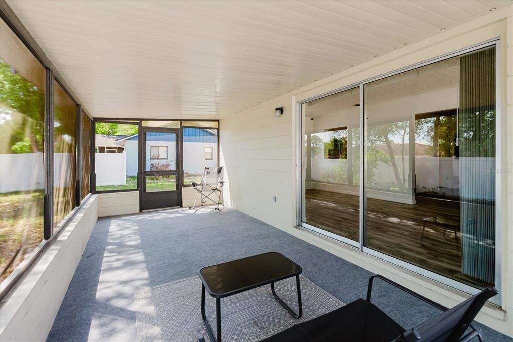 For Sale: $260,000 (2 beds, 2 baths, 1315 Square Feet)