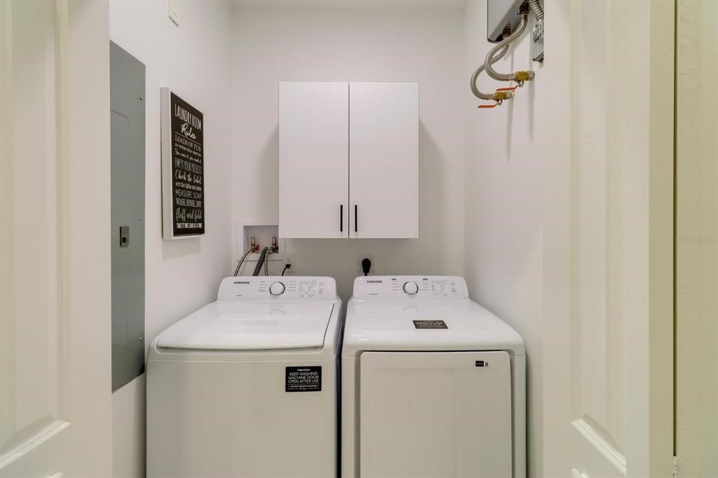 For Rent: $3,200 (3 beds, 2 baths, 1466 Square Feet)
