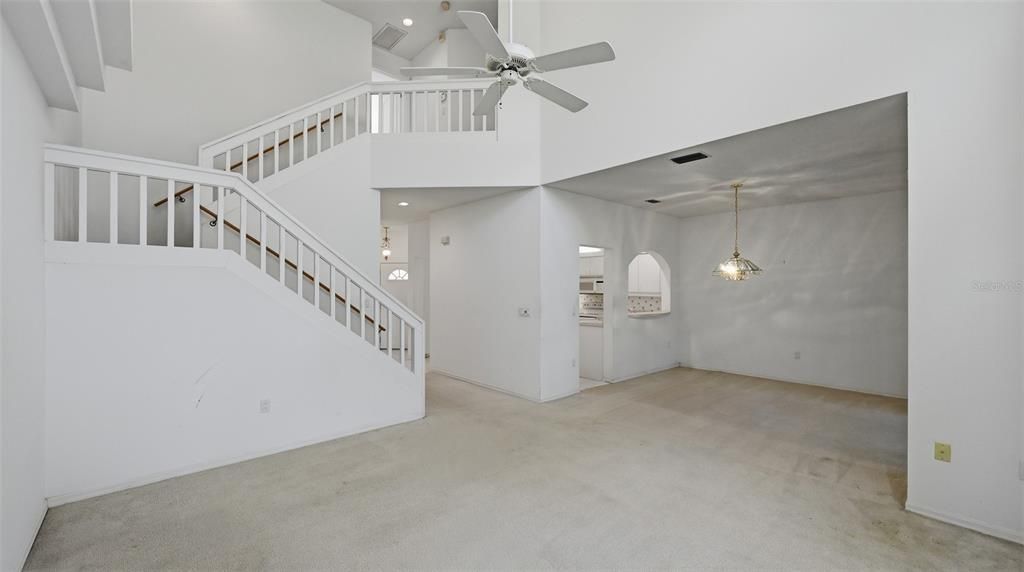 Activo con contrato: $345,000 (3 camas, 3 baños, 1854 Pies cuadrados)