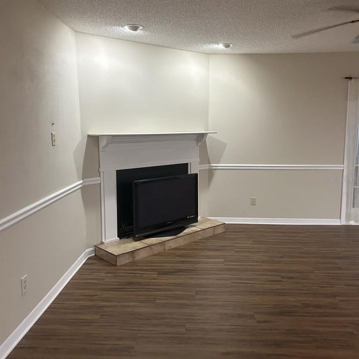 For Sale: $339,900 (3 beds, 2 baths, 2427 Square Feet)
