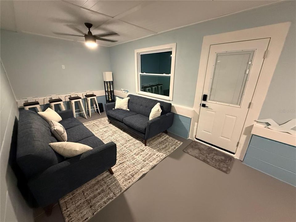 For Sale: $345,000 (3 beds, 2 baths, 1313 Square Feet)