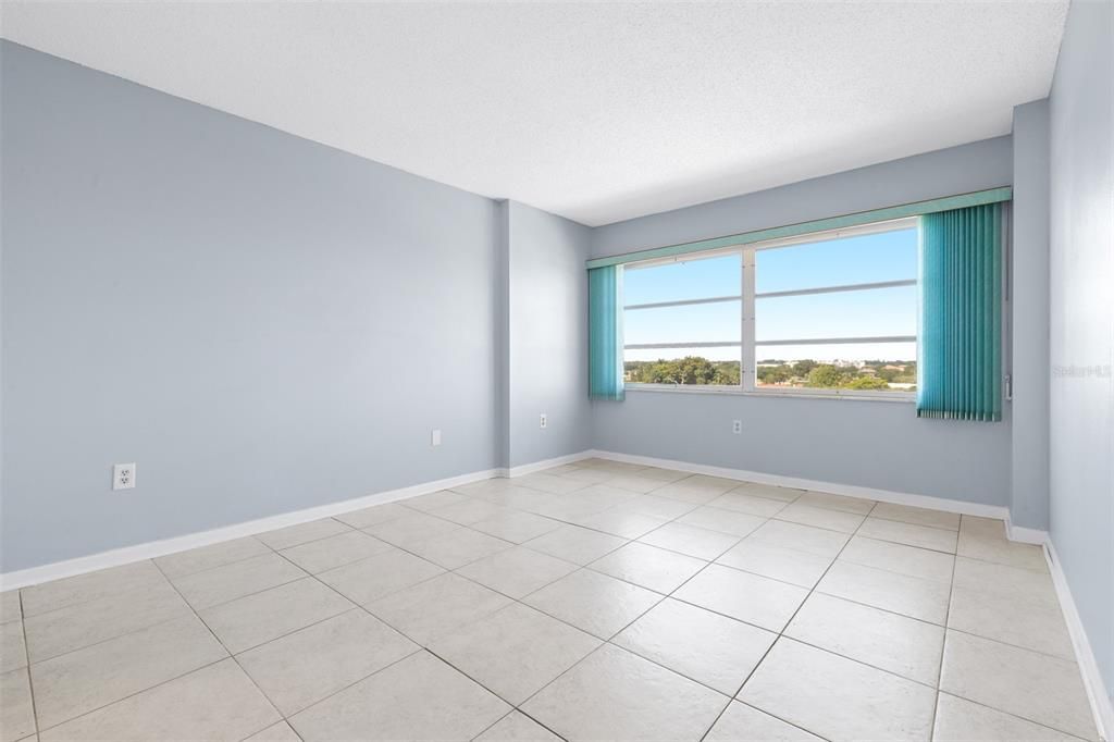 Activo con contrato: $159,000 (2 camas, 2 baños, 1180 Pies cuadrados)