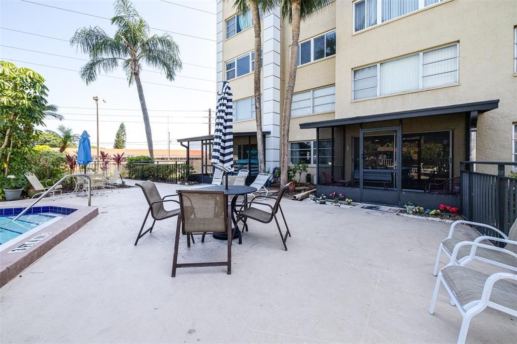 Activo con contrato: $159,000 (2 camas, 2 baños, 1180 Pies cuadrados)