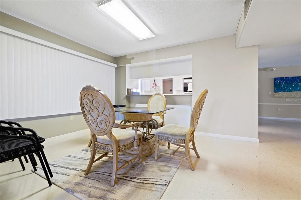 Activo con contrato: $159,000 (2 camas, 2 baños, 1180 Pies cuadrados)