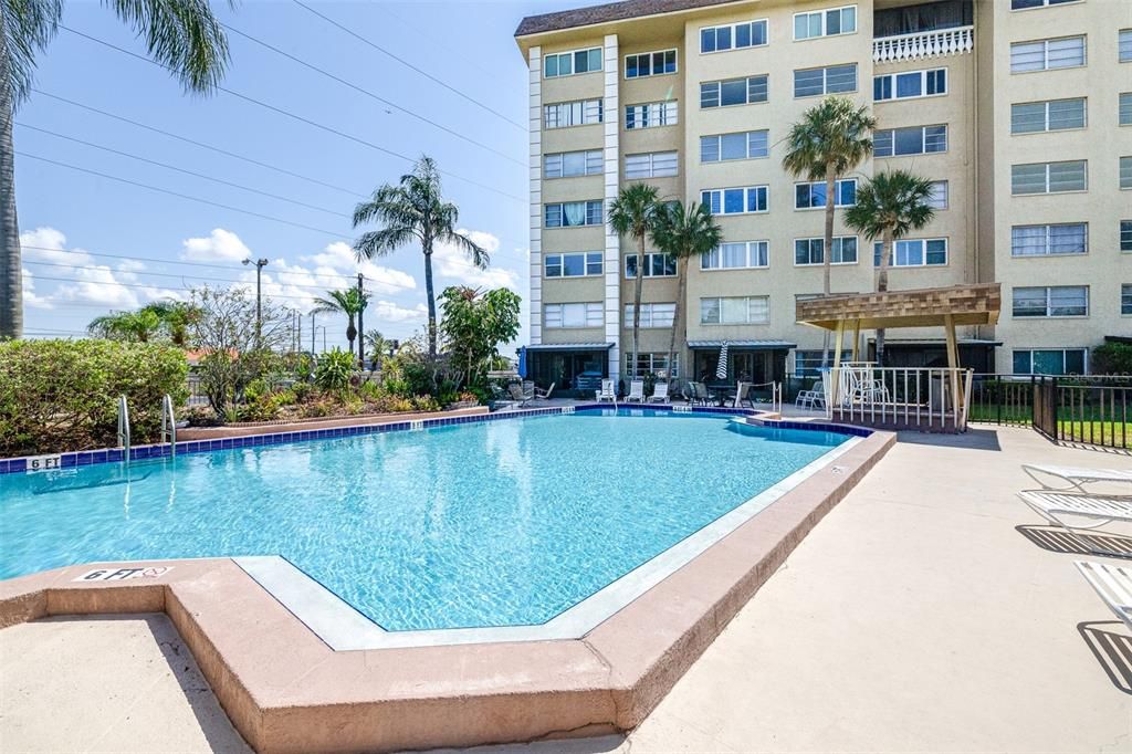 Activo con contrato: $159,000 (2 camas, 2 baños, 1180 Pies cuadrados)