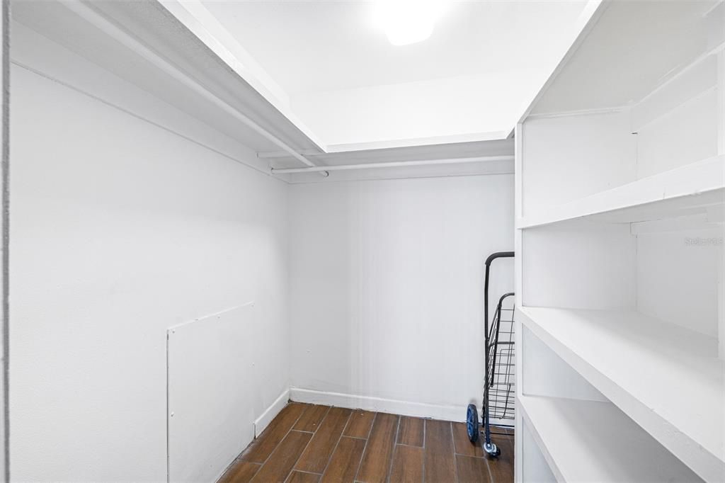 Activo con contrato: $159,000 (2 camas, 2 baños, 1180 Pies cuadrados)