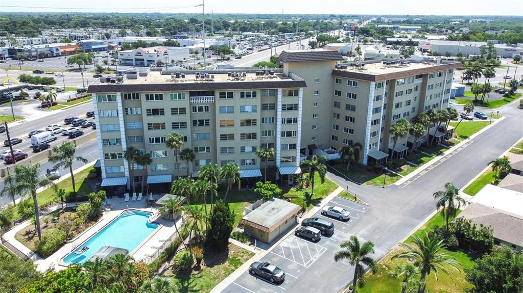 Activo con contrato: $159,000 (2 camas, 2 baños, 1180 Pies cuadrados)