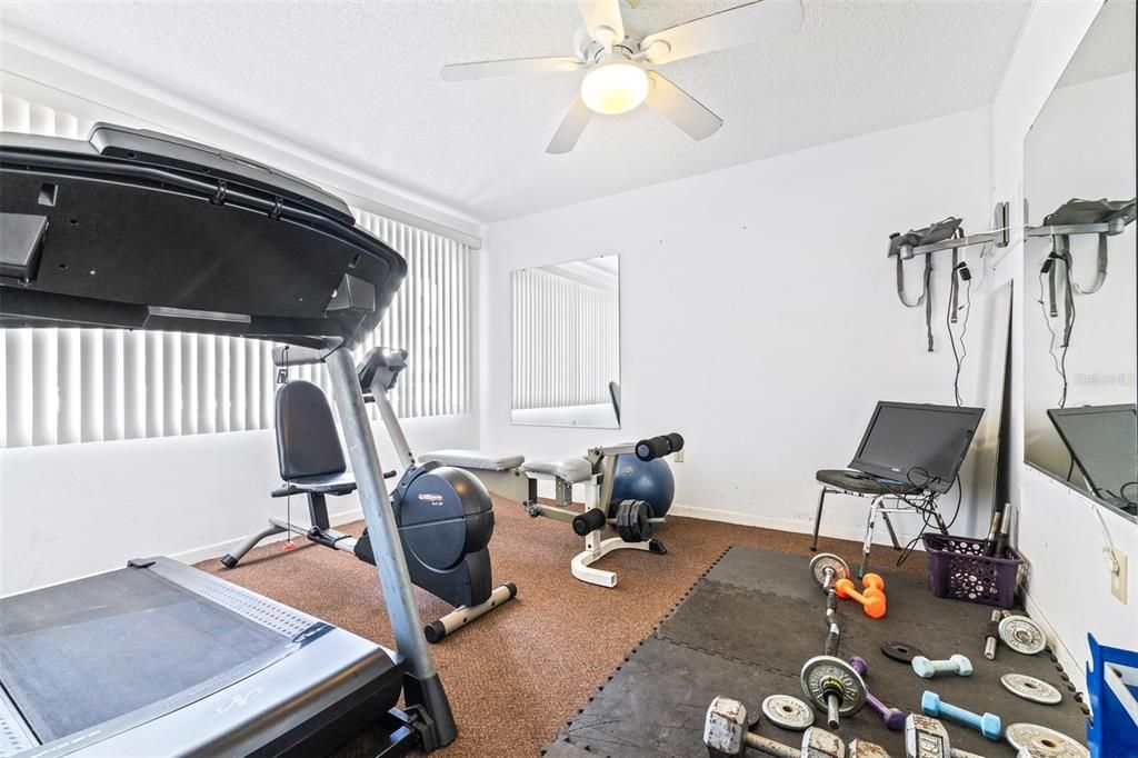Activo con contrato: $159,000 (2 camas, 2 baños, 1180 Pies cuadrados)