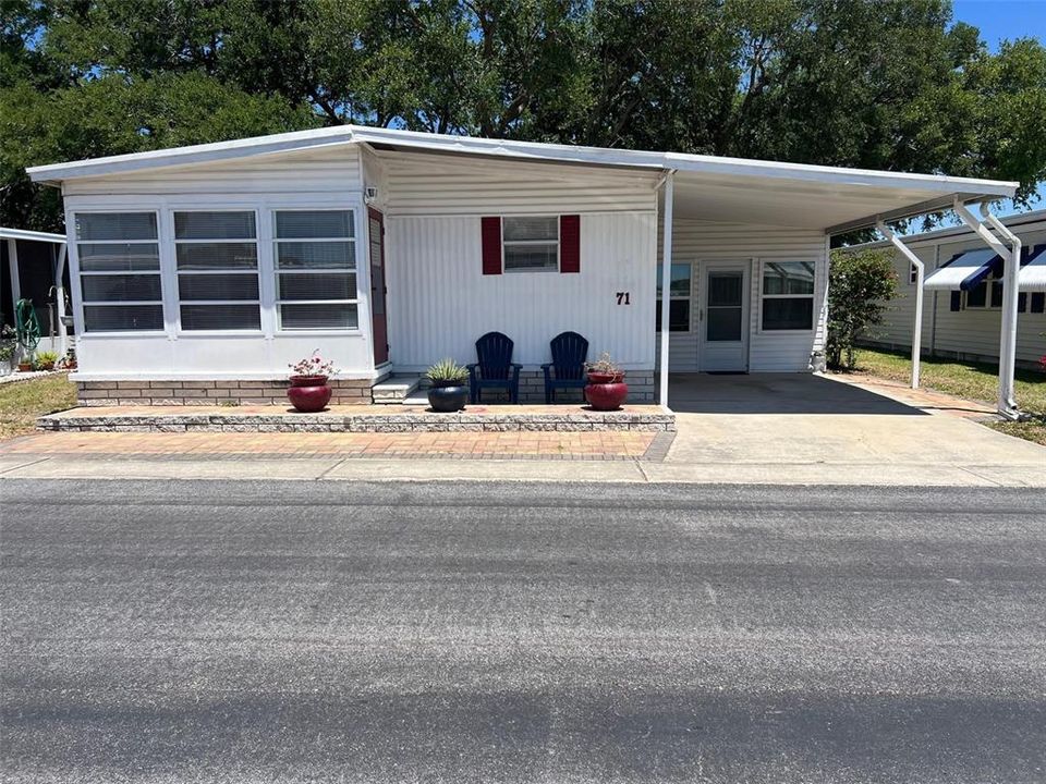 Active With Contract: $77,900 (2 beds, 2 baths, 912 Square Feet)