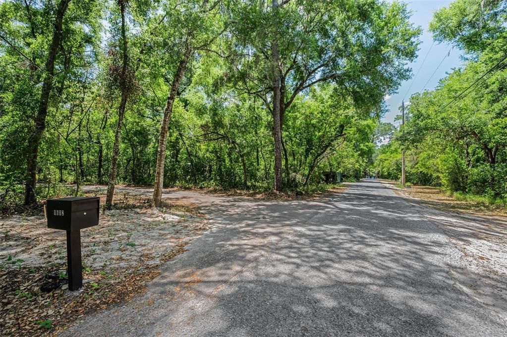 For Sale: $2,850,000 (5 beds, 5 baths, 6008 Square Feet)